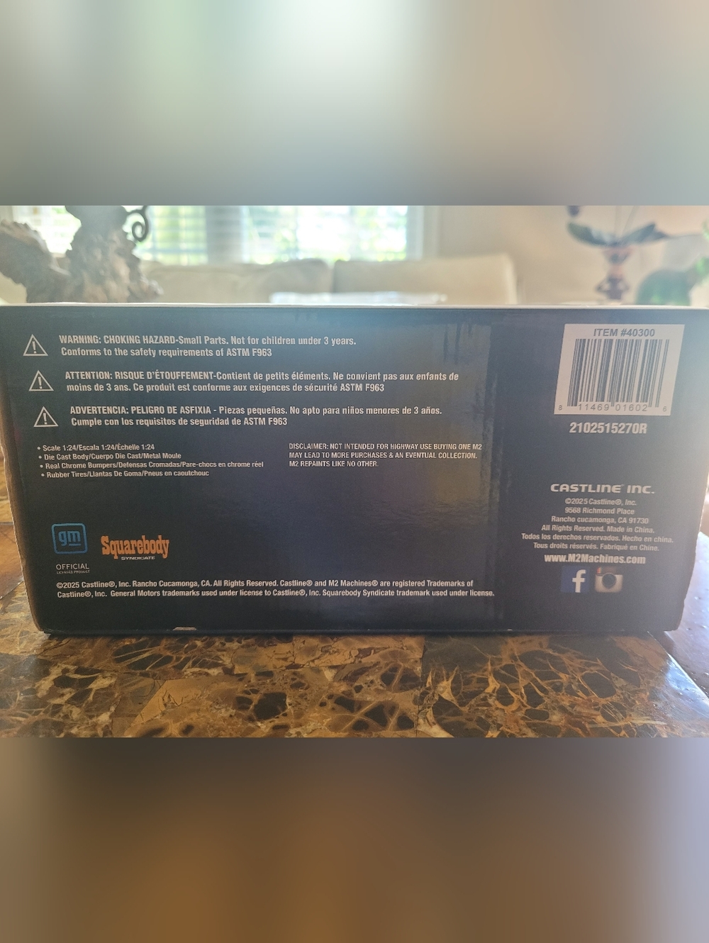 M2 Machines 1975 Chevrolet Cheyenne Super 10 Die-Cast Pickup - Picture 5 of 5